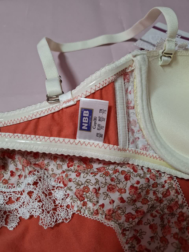 ست شورت و سوتین اسفنجی کاپa مارک nbb
