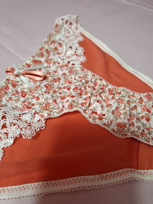 ست شورت و سوتین اسفنجی کاپa مارک nbb